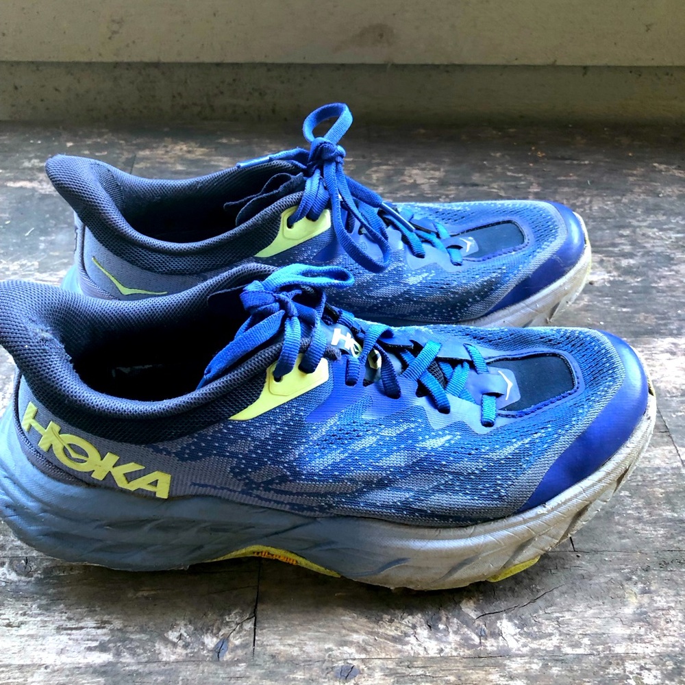 HOKA Speedgoat 5 Women’s Blue Gray Athletic Running Sneakers Size 8B